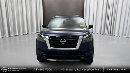 2025 Nissan Pathfinder Platinum 4WD