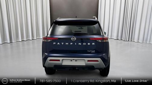 2025 Nissan Pathfinder Platinum 4WD