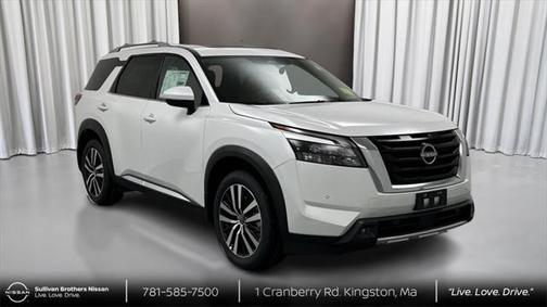 2025 Nissan Pathfinder Platinum 4WD