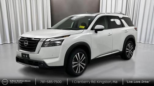 2025 Nissan Pathfinder Platinum 4WD
