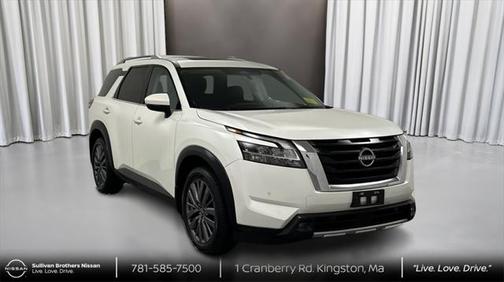 2023 Nissan Pathfinder SL 4WD