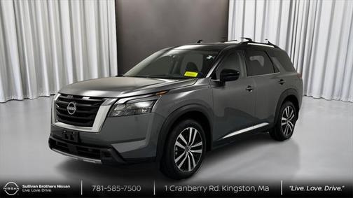 2025 Nissan Pathfinder Platinum 4WD