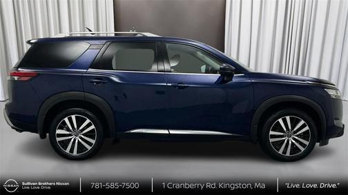 2023 Nissan Pathfinder Platinum 4WD