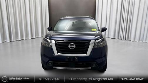 2025 Nissan Pathfinder Platinum 4WD
