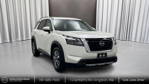 Pearl White Tricoat 2023 Nissan Pathfinder SL 4WD