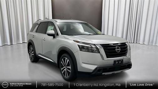 2025 Nissan Pathfinder Platinum 4WD