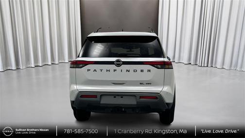2026 Nissan Pathfinder SL