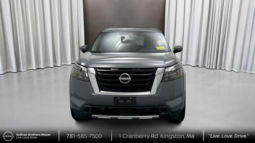 2025 Nissan Pathfinder Platinum 4WD