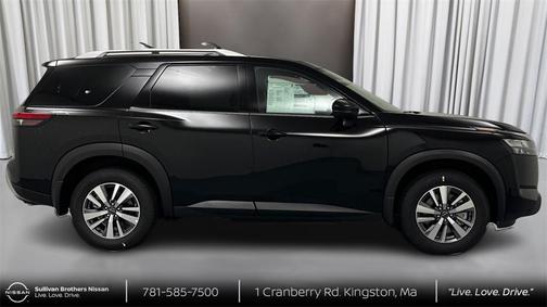 2025 Nissan Pathfinder SL 4WD