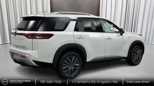 2025 Nissan Pathfinder SL 4WD