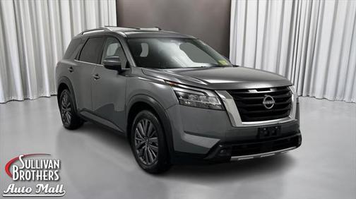 2023 Nissan Pathfinder SL 4WD