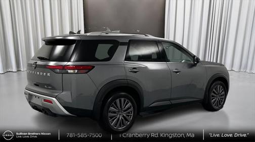 2023 Nissan Pathfinder SL 4WD