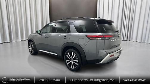2024 Nissan Pathfinder Platinum