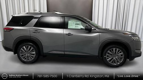 2025 Nissan Pathfinder SL 4WD