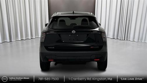 2025 Nissan Kicks SR