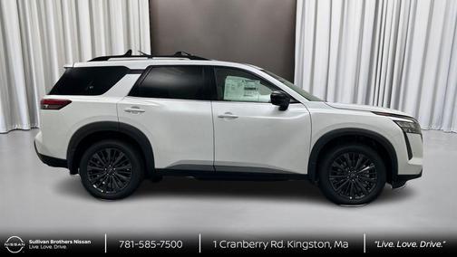 Everest White Pearl Tricoat 2026 Nissan Pathfinder SL
