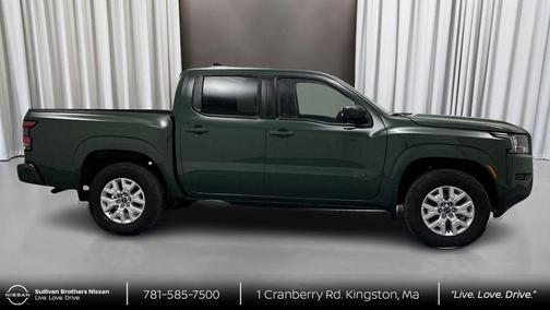 2022 Nissan Frontier SV