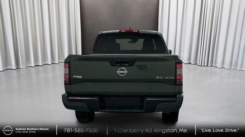 2022 Nissan Frontier SV