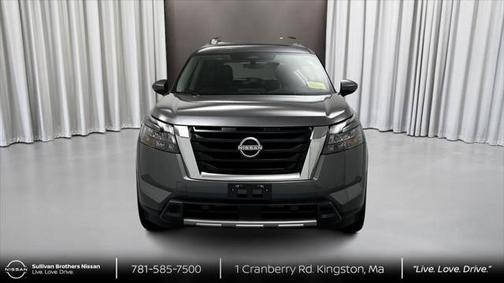2025 Nissan Pathfinder SL 4WD