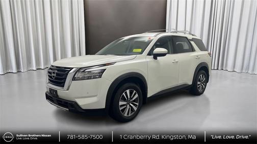 2023 Nissan Pathfinder SL 4WD
