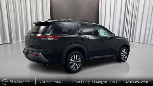 2026 Nissan Pathfinder SL