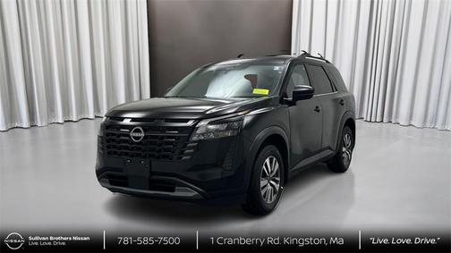 2026 Nissan Pathfinder SL