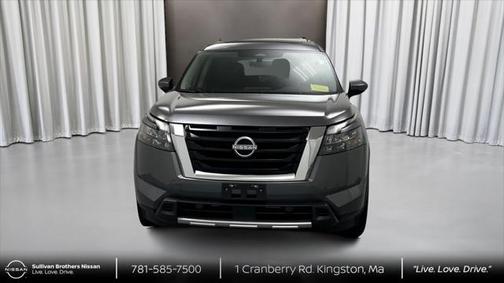 2025 Nissan Pathfinder SL 4WD