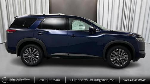 2025 Nissan Pathfinder SL 4WD
