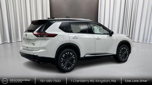 Everest White Pearl/Super Black 2026 Nissan Rogue Platinum