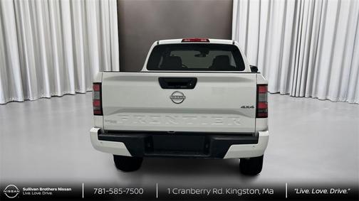 2025 Nissan Frontier SV