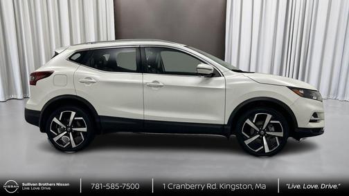 2022 Nissan Rogue Sport SL