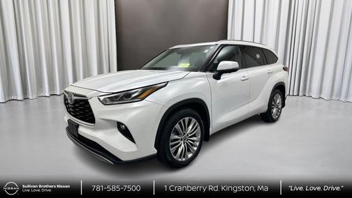Pearl 2023 Toyota Highlander Platinum