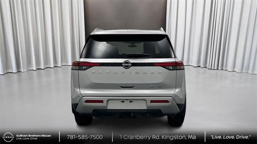 2025 Nissan Pathfinder SL 4WD