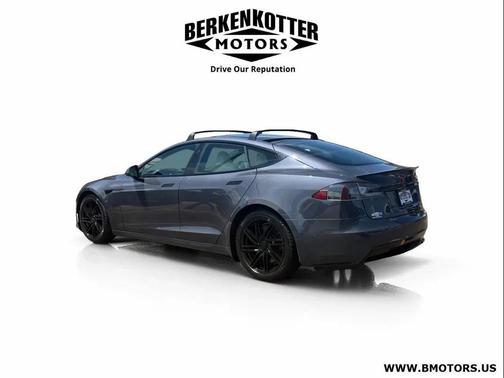 Midnight Silver Metallic 2022 Tesla Model S Plaid