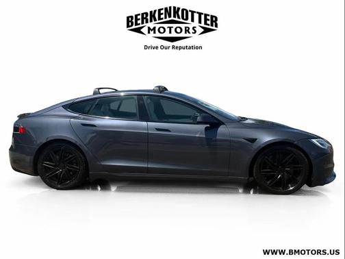 Midnight Silver Metallic 2022 Tesla Model S Plaid