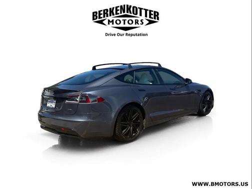 Midnight Silver Metallic 2022 Tesla Model S Plaid