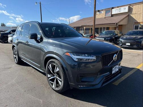 2021 Volvo XC90 T6 R-Design