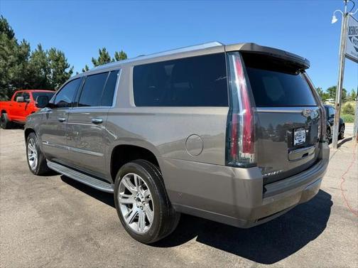 2016 Cadillac Escalade ESV Luxury