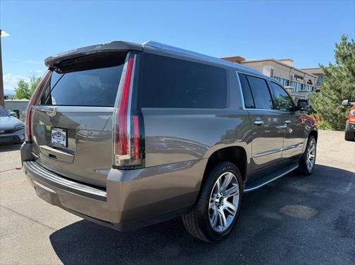 2016 Cadillac Escalade ESV Luxury