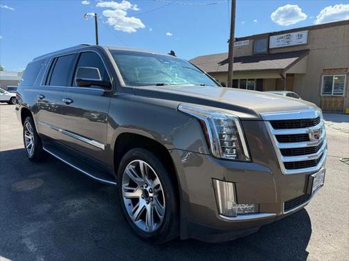 2016 Cadillac Escalade ESV Luxury