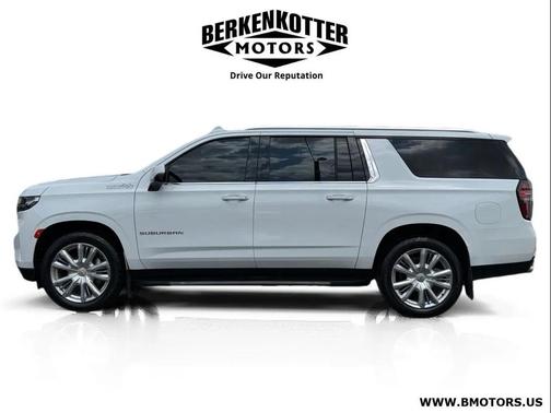 Summit White 2021 Chevrolet Suburban 4WD High Country