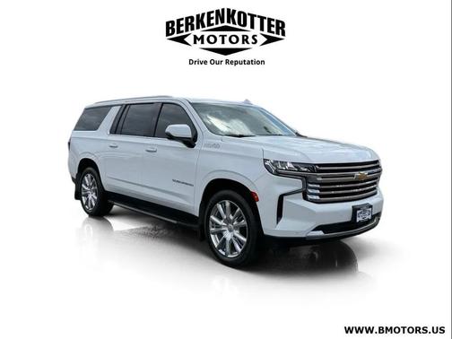 Summit White 2021 Chevrolet Suburban 4WD High Country