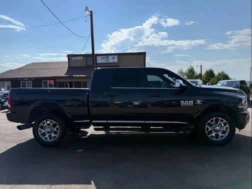 2018 RAM 2500 Limited Mega Cab 4x2 6'4' Box