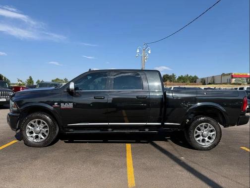 2018 RAM 2500 Limited Mega Cab 4x2 6'4' Box