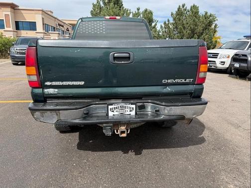 2002 Chevrolet Silverado 2500 LS H/D Crew Cab