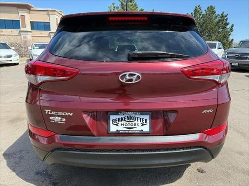 2016 Hyundai TUCSON SE
