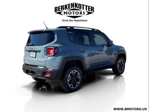 2016 Jeep Renegade Trailhawk
