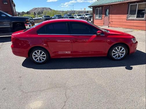 Tornado Red 2014 Volkswagen Jetta Auto SE w/Connectivity