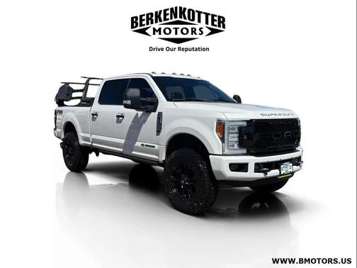 White 2018 Ford F-250 Platinum