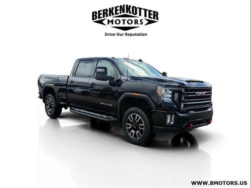 Ebony Twilight Metallic 2022 GMC Sierra 2500 AT4